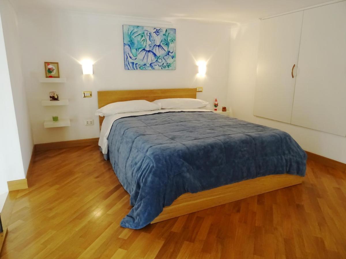 Mezzocannone Holiday House Napoli Exterior foto