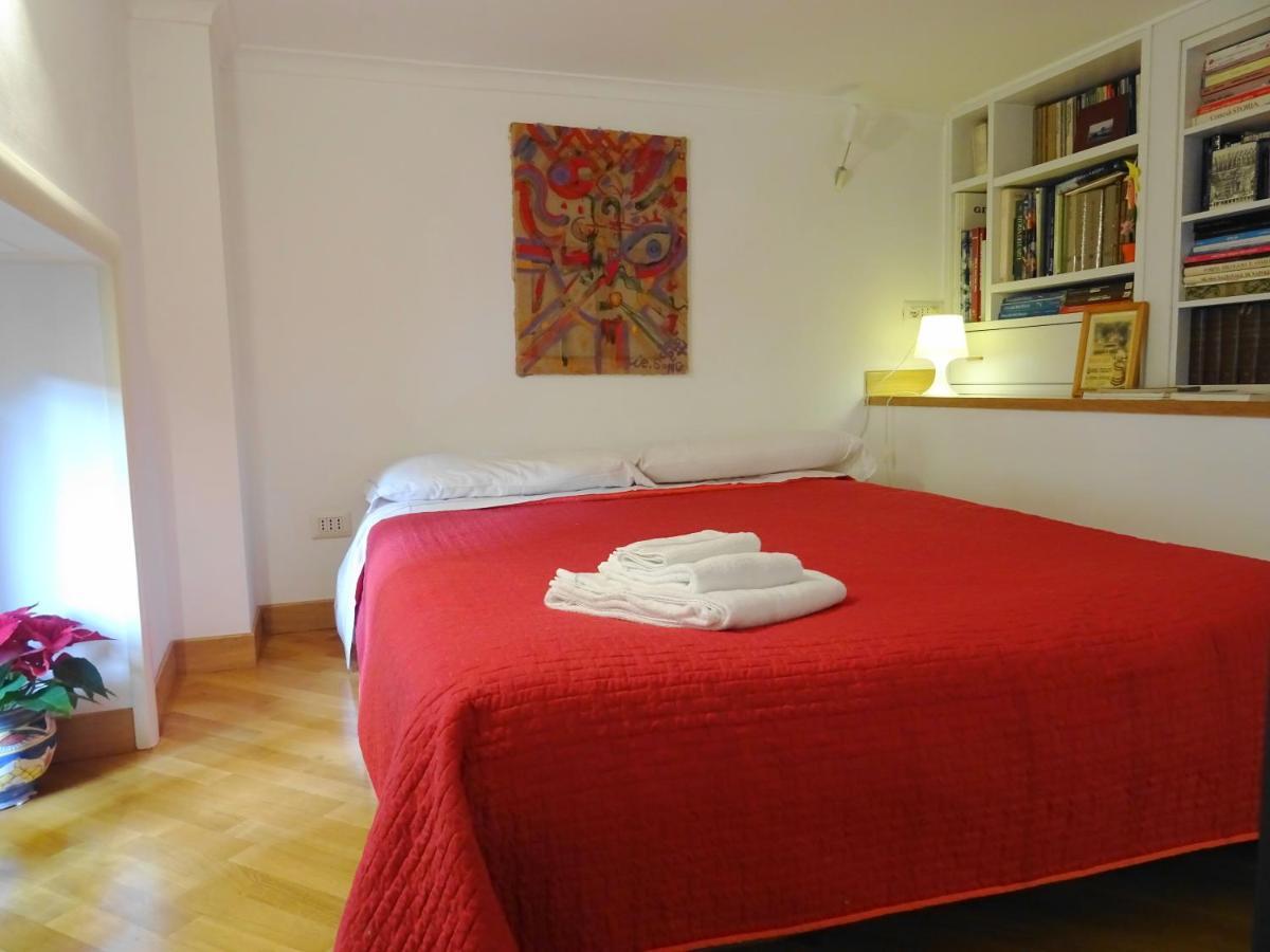 Mezzocannone Holiday House Napoli Exterior foto