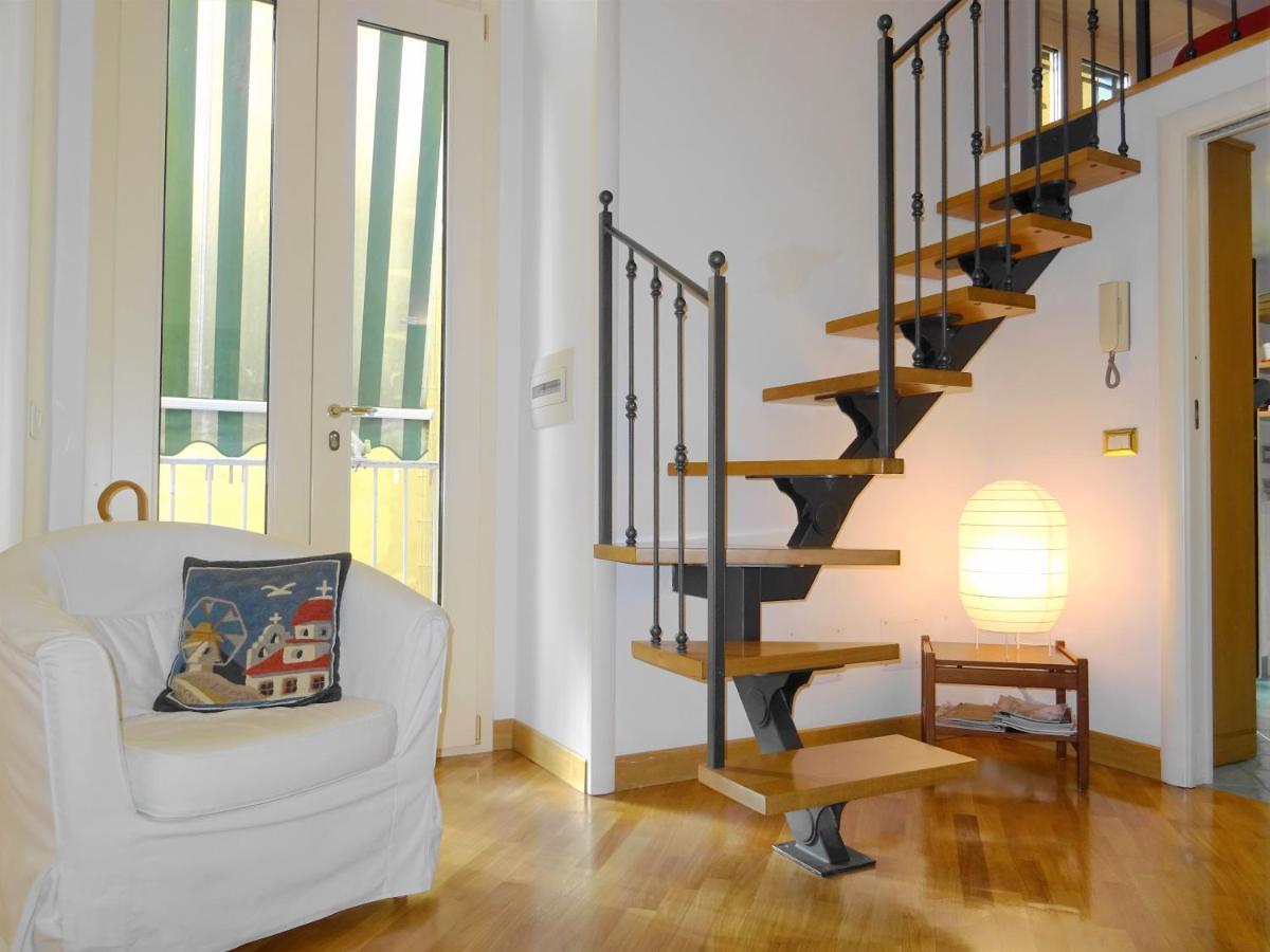 Mezzocannone Holiday House Napoli Exterior foto